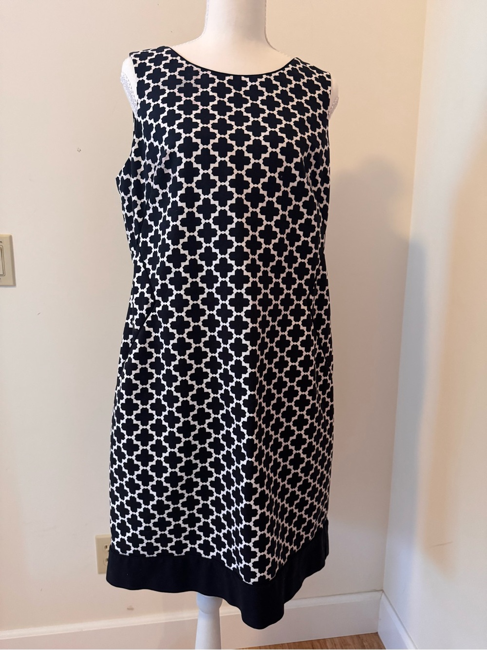 White House Black Market Black and White Geo Print Sleeveless Dress